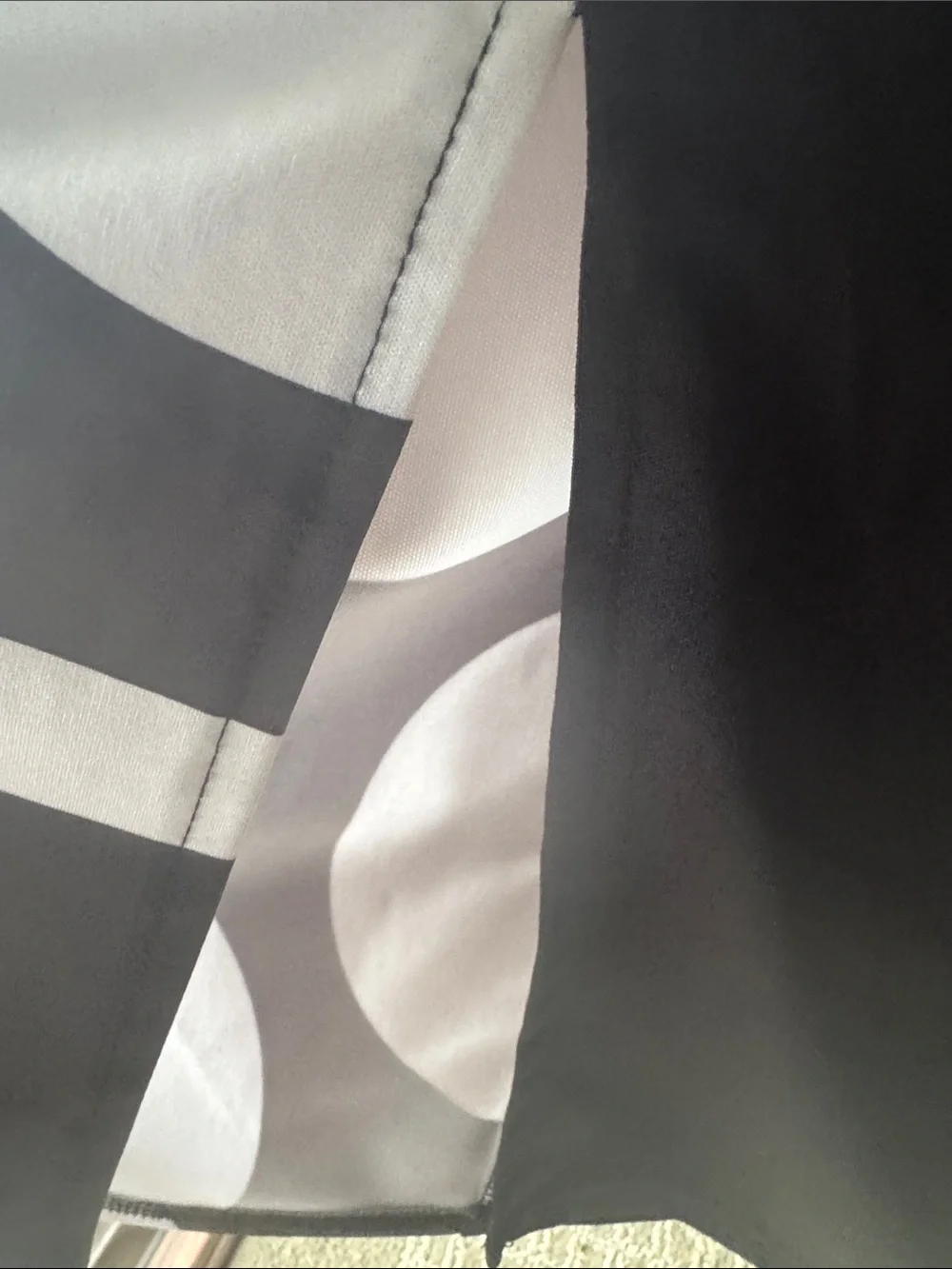 Black & White Geometric Bell Sleeve Dress size small - Picture 4 of 12